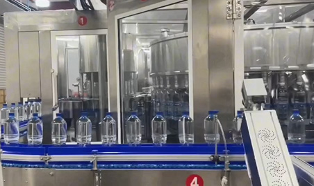 15,000 Bottles/Hour 2L Mineral Water Bottling Production Line Application Case