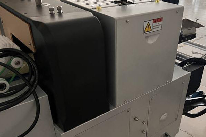 MC-100 Intelligent Pillow Type Packing Machine