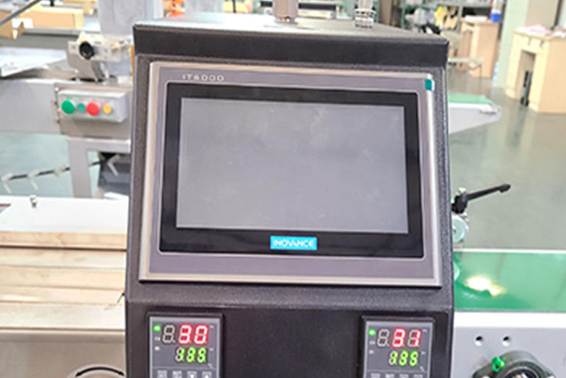 MC-3000 Intelligent Pillow Type Packing Machine